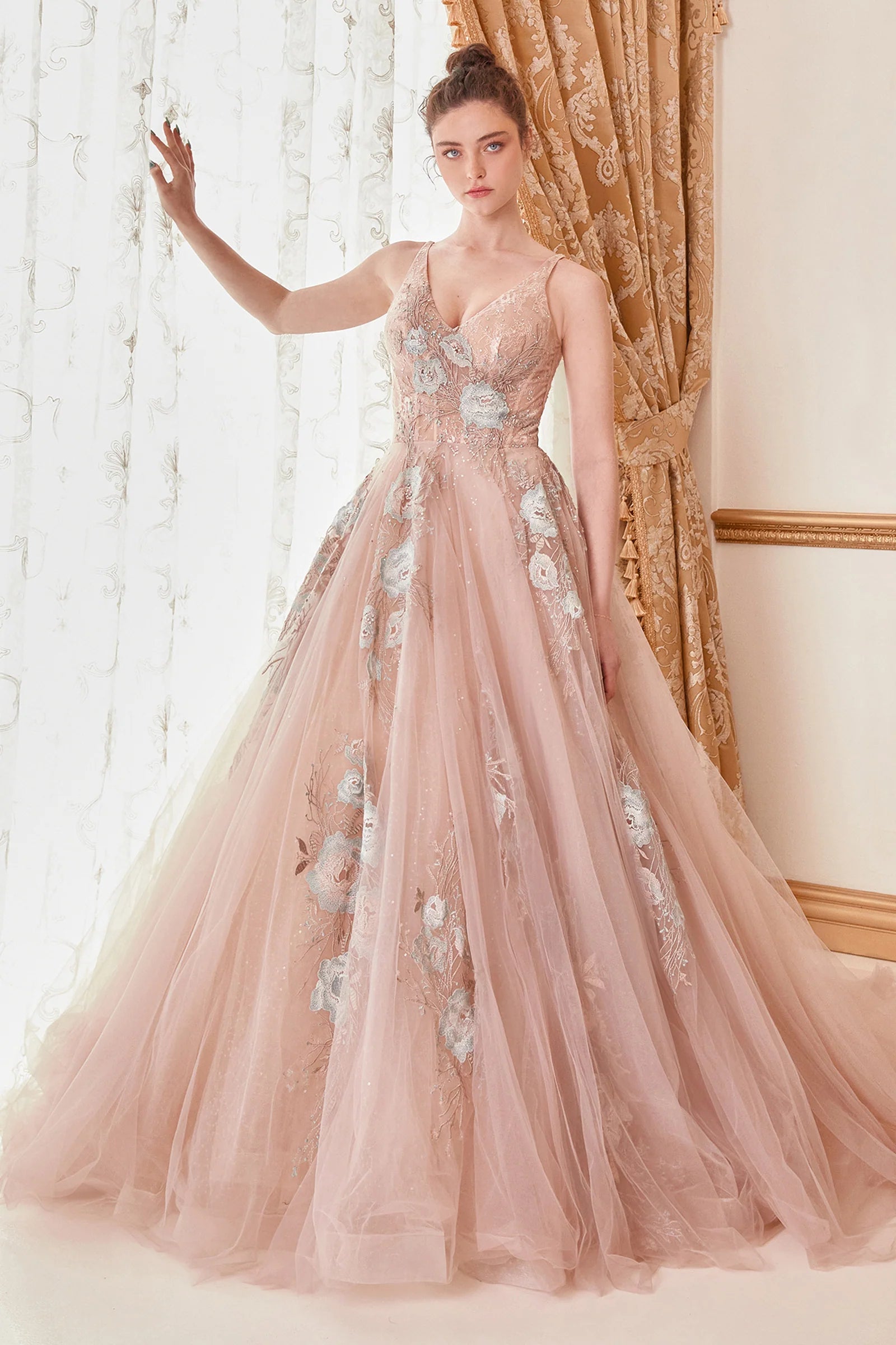 beaded lace and tulle wedding dress Tulle Sheath V-neck Beaded Lace Appliques Long Sleeve Wedding Dress, MW1046 main image 1