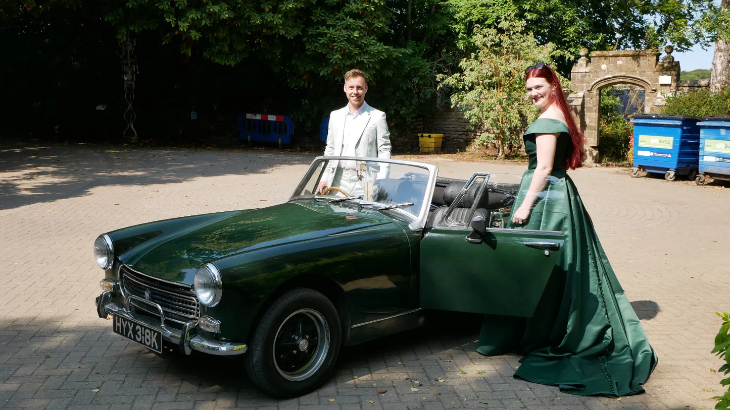 A stunningly simple ballgown princess dress | eb-lydia