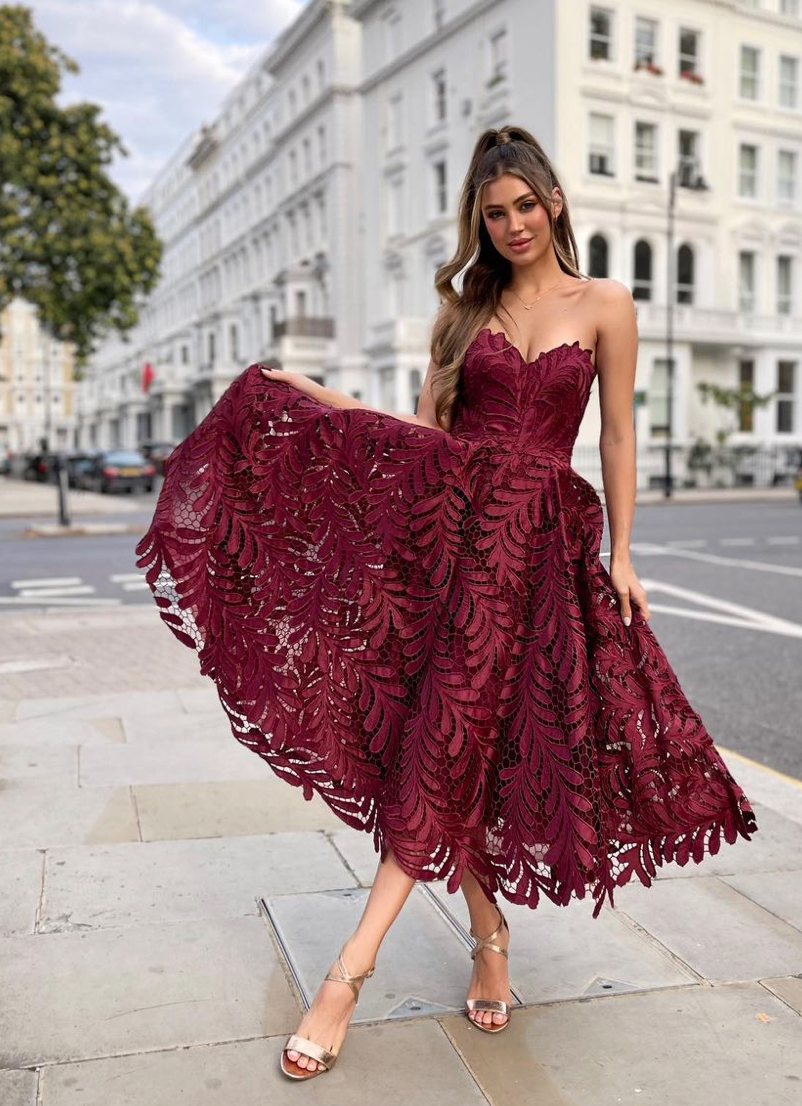 Modern tea length wedding dress in fashionable leaf lace ja-mia