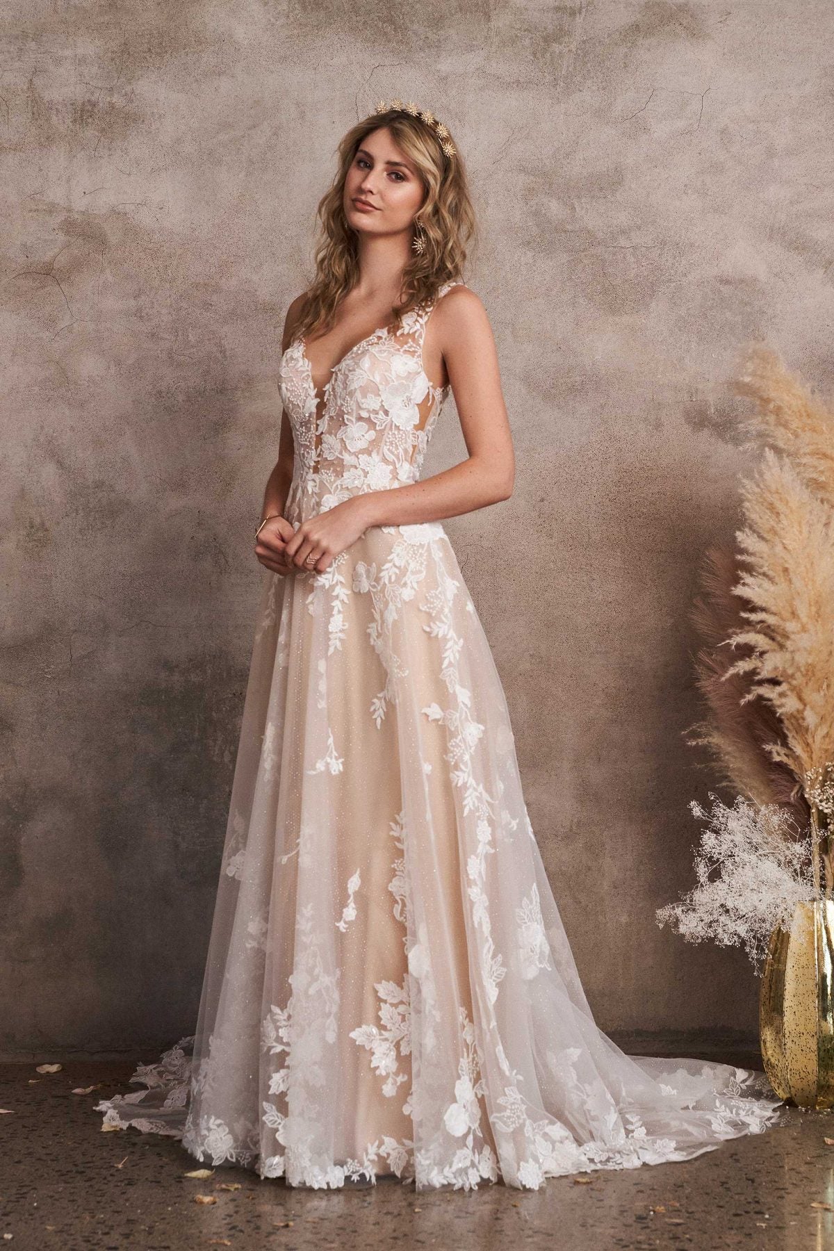Lw-66222 lace wedding dress