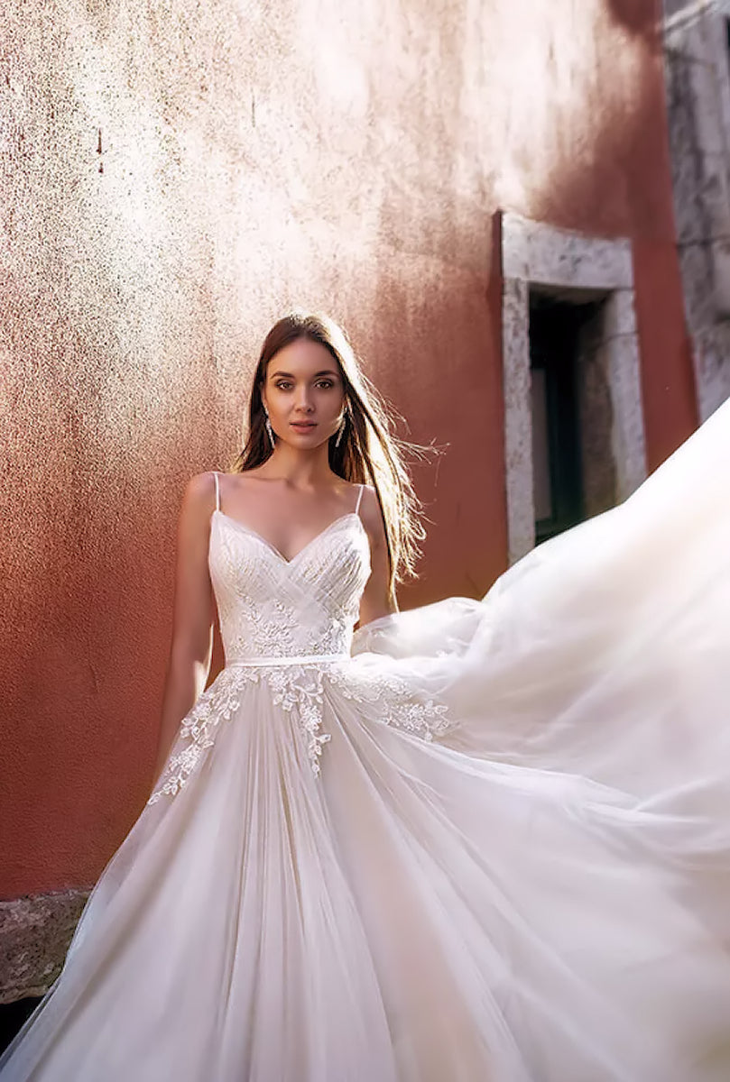 The Amal Boho wedding dress by Oksana Mukha