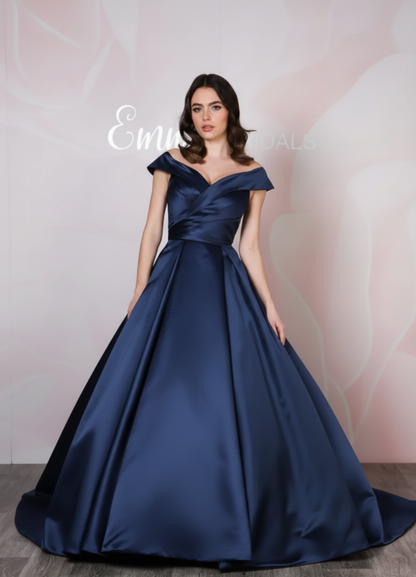 A stunningly simple ballgown princess dress |  eb-lydia
