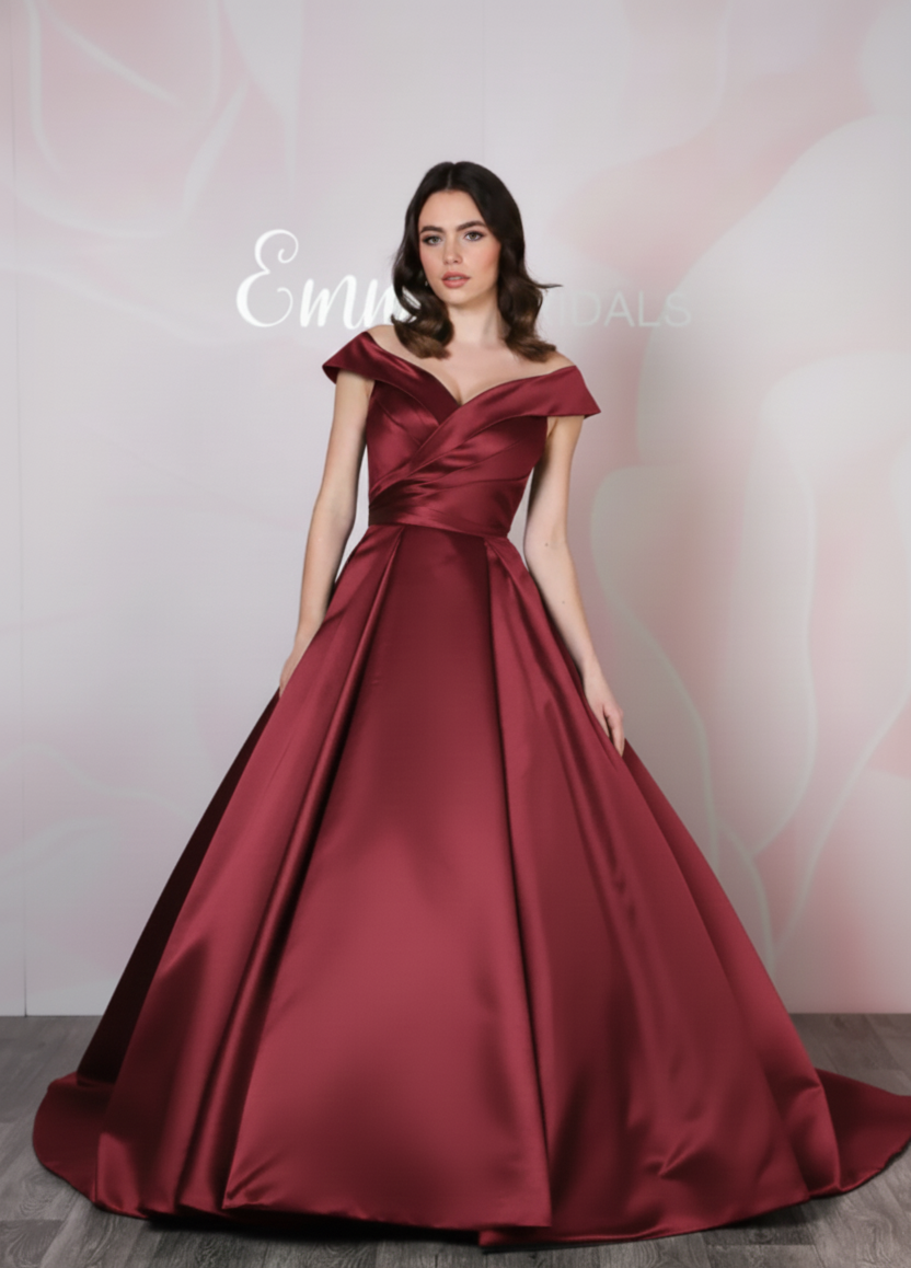A stunningly simple ballgown princess dress |  eb-lydia