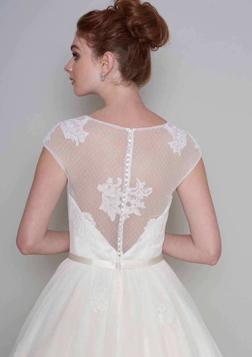 Fifties length tea dress with lace appliqué and super full skirt. Lola by Lou Lou