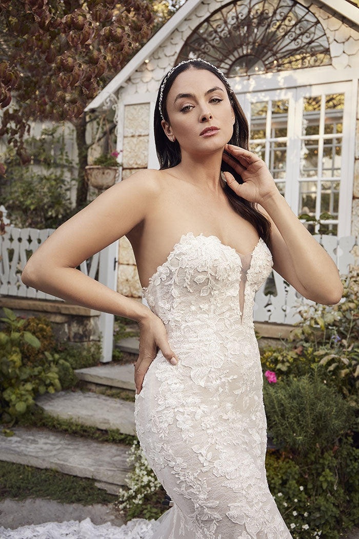 Closeup of the bodice of the Palmer wedding dress by Casablanca