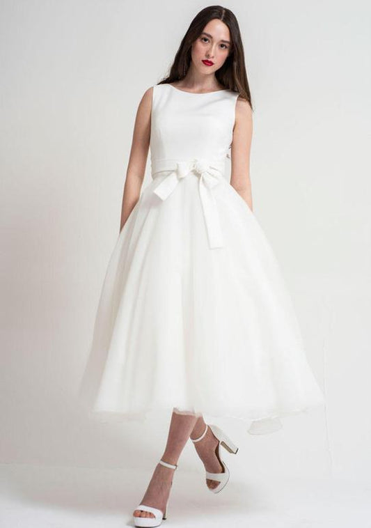 Image of the Wren wedding dress by Freda Bennet