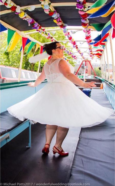 Fran giving her Ruth dress by White Rose a twirl