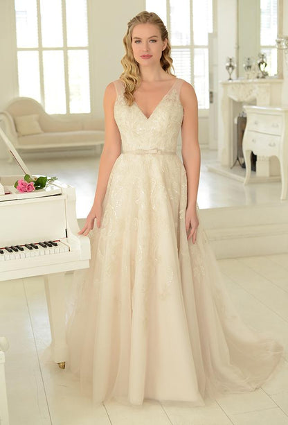 wr-rhiannon Sequin embroidered tulle Fifties style tea length wedding gown